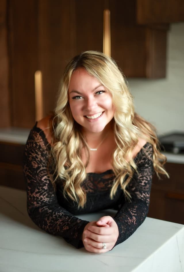 Alexandra Sperling headshot